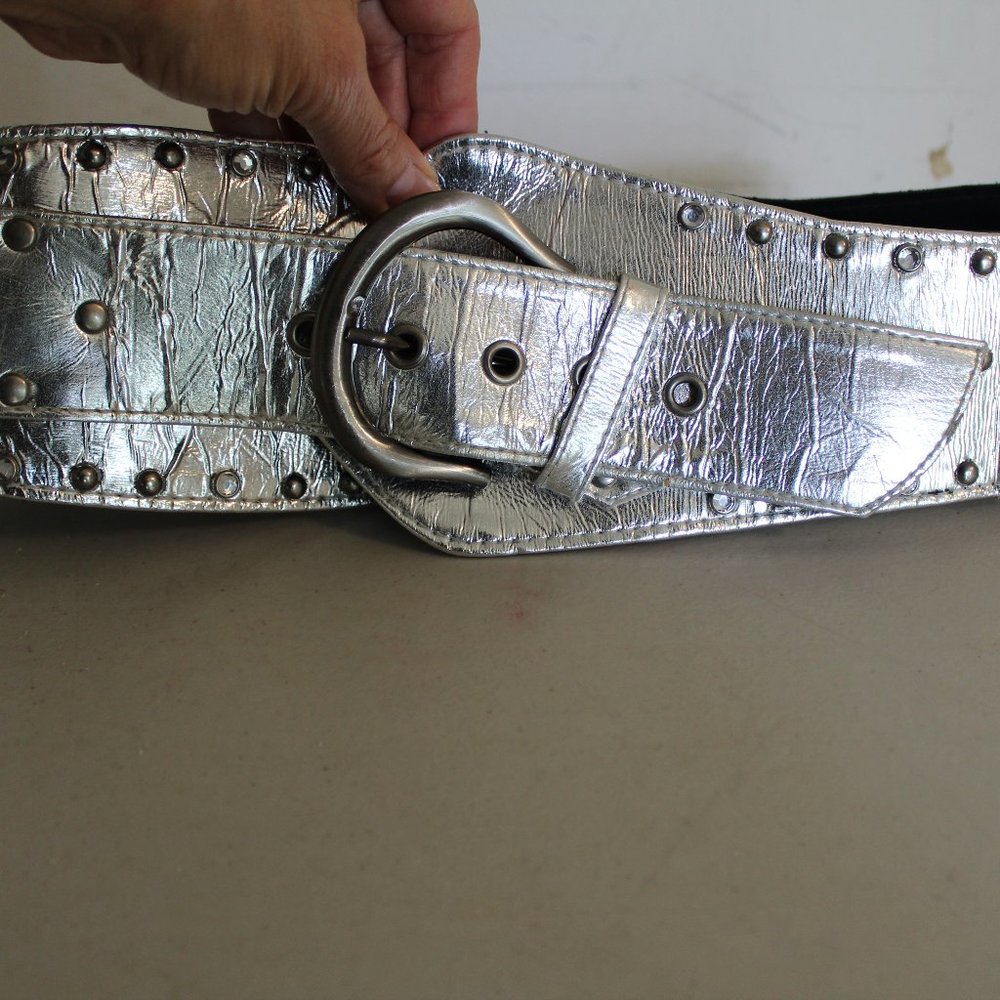 Lake Shore Drive Silver Studded Rhinestone Belt